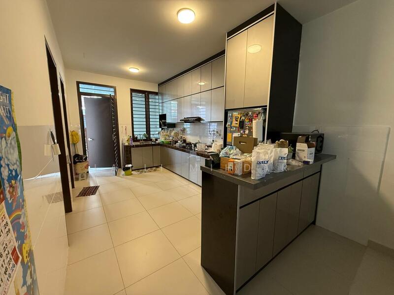 Untuk Dijual - Irama 2 Bandar Kinrara Double Storey Terrace House For Sale Facing Playground