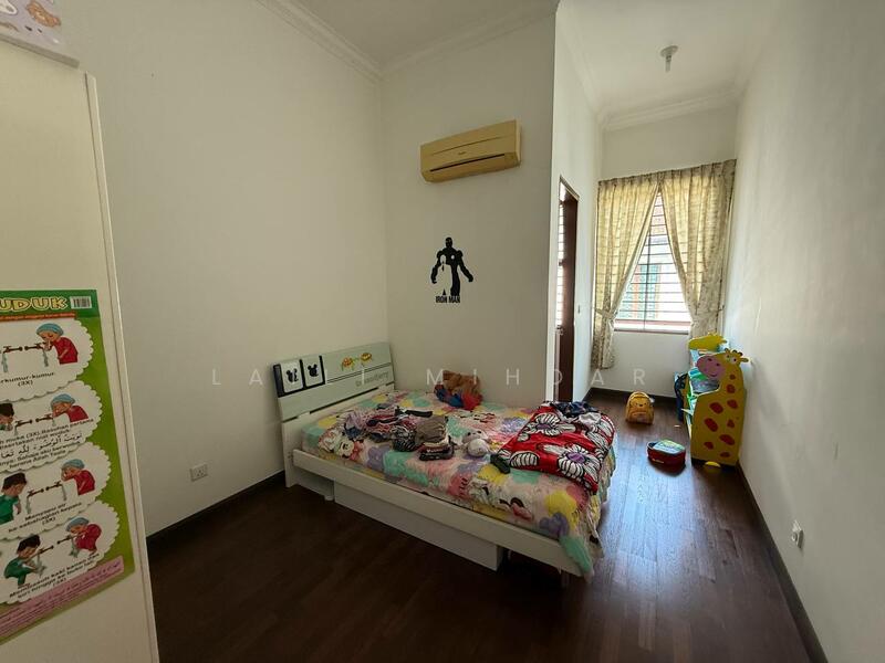 Untuk Dijual - Irama 2 Bandar Kinrara Double Storey Terrace House For Sale Facing Playground