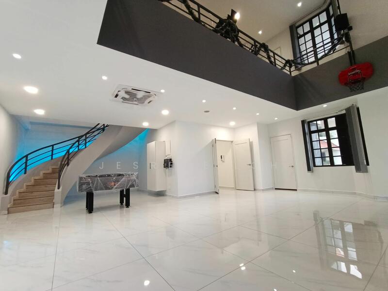For Sale - Sri Mulia