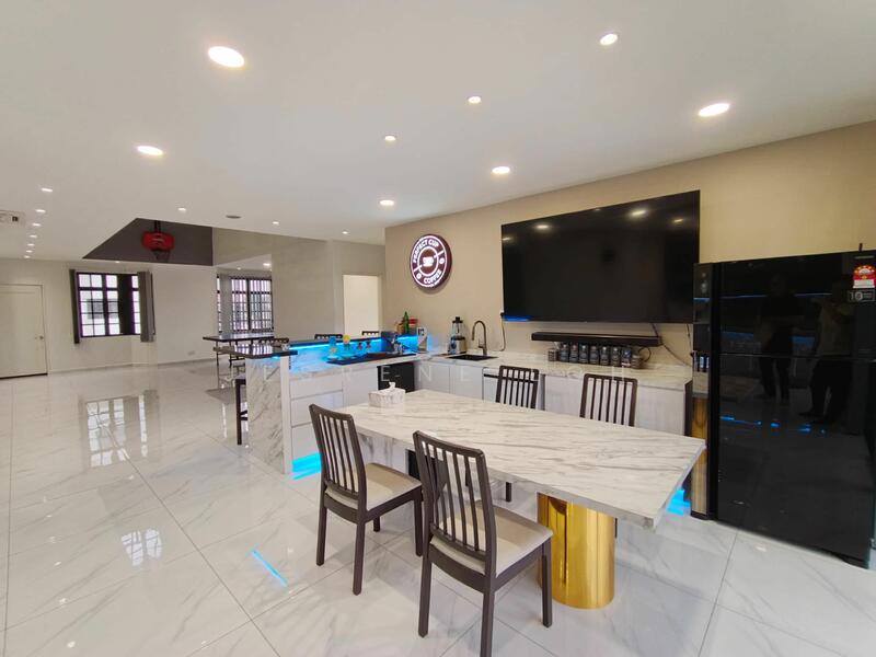 For Sale - Sri Mulia