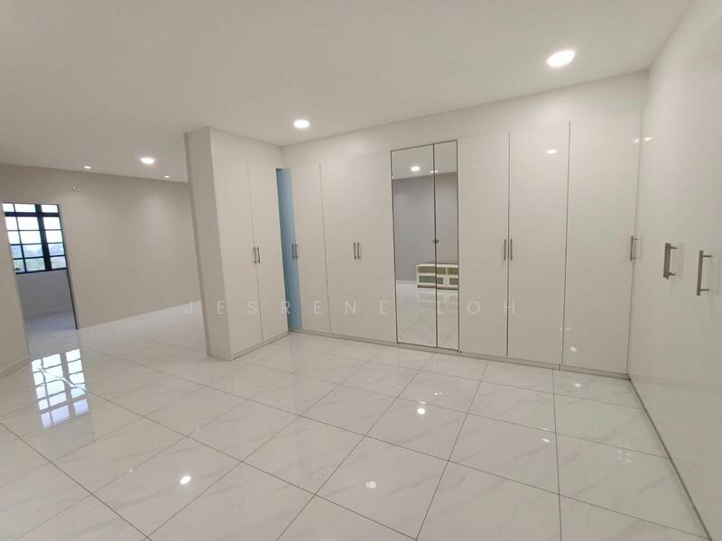 For Sale - Sri Mulia