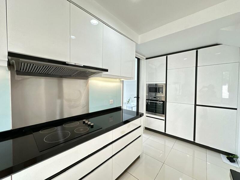 For Sale - Medini Medini Medinis
