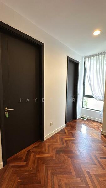 For Sale - Medini Medini Medinis