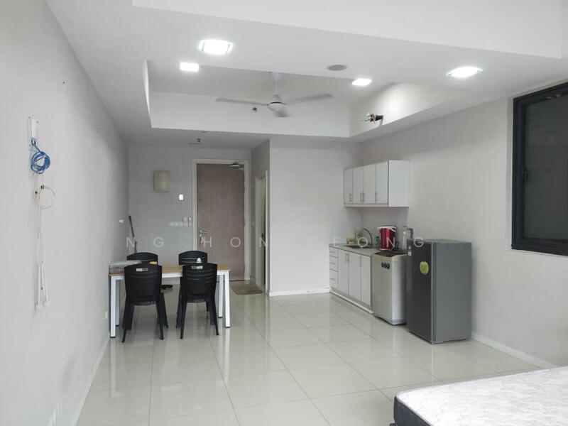 For Sale - Icon Residenz @ Icon City