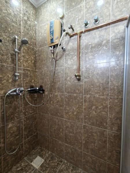 Rumah Teres 2.5-Tingkat untuk Disewa di Bandar Utama (Selangor) - Esther Tan - Bathroom - PropertyGuru.com.my