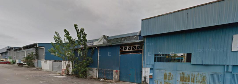 Untuk Dijual - Semi-D factory at Taman Universiti