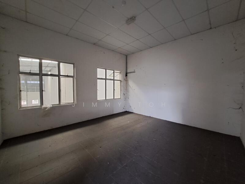For Rent - Desa Cemerlang Semi Detached Factory For Rent