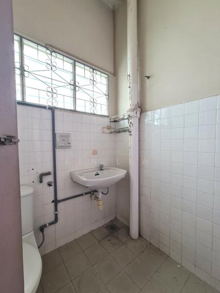 Untuk Dijual - [Renovated - Kitchen Extended] Taman Suria Jaya