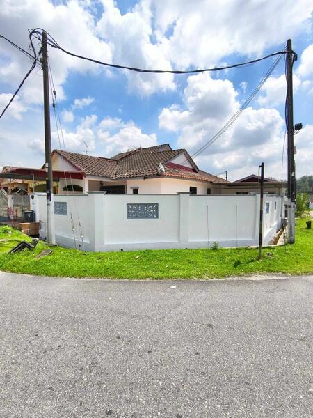 For Sale - 1-storey Terraced House at Taman Daya