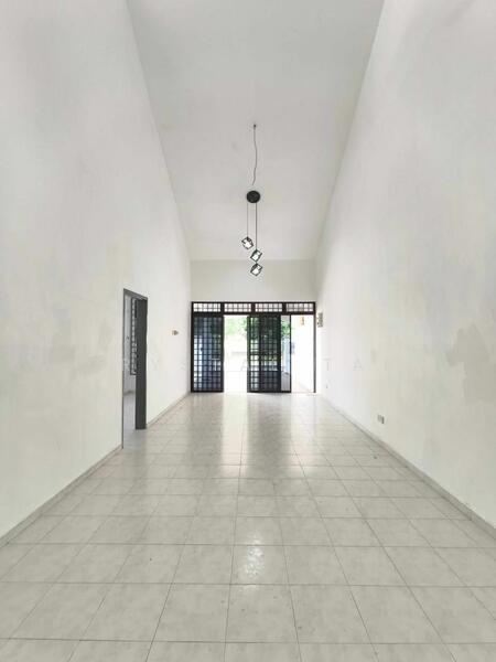 For Sale - 1-storey Terraced House at Taman Daya