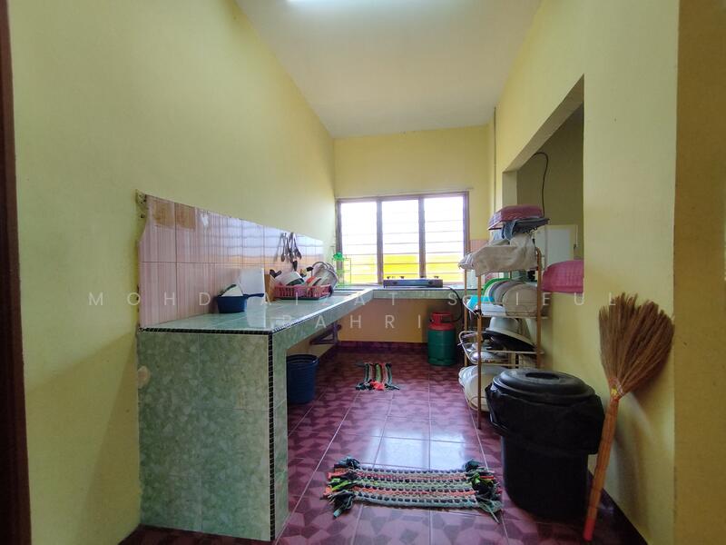 For Sale - Taman Perindustrian Pengkalan Balak