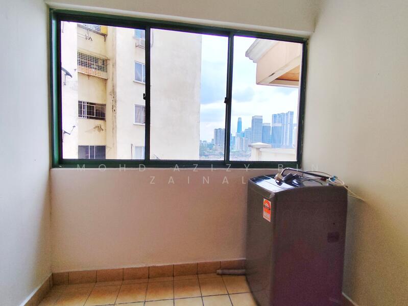 For Rent - Lanai Gurney