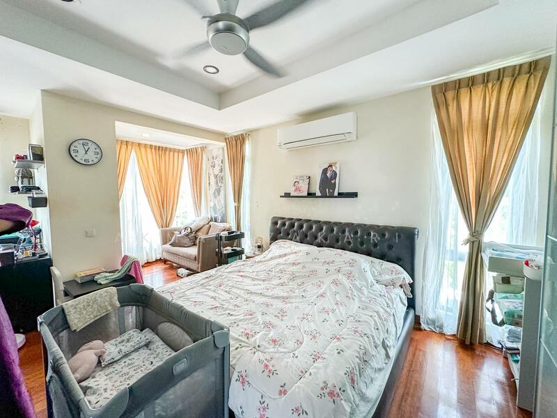 For Sale - 2.5 Storey Semi D, Bangi Lakehill Villas, Bandar Baru Bangi