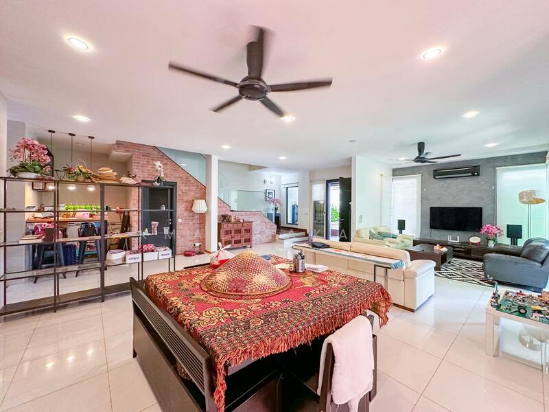 For Sale - 2.5 Storey Semi D, Bangi Lakehill Villas, Bandar Baru Bangi