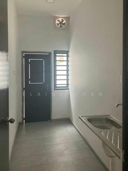 For Rent - Jalan Austin Duta3/x , Austin Duta 3