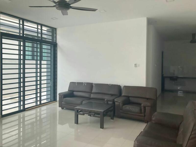 For Rent - Jalan Austin Duta3/x , Austin Duta 3
