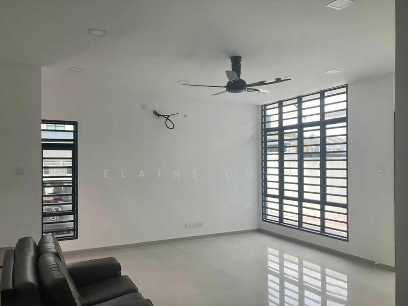 For Rent - Jalan Austin Duta3/x , Austin Duta 3