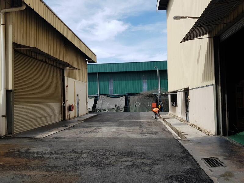 Untuk Dijual - Detached Fac. Taman Bukit Maluri. Good Size