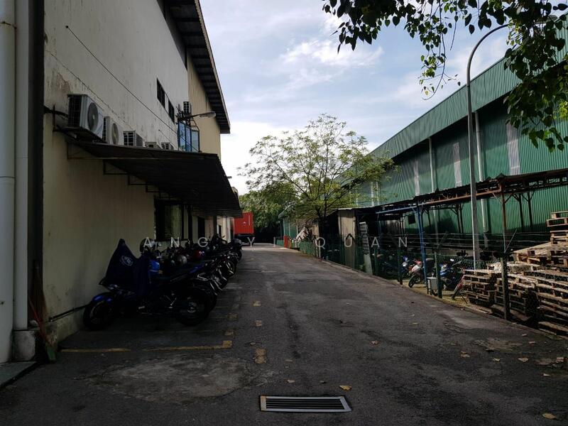 Untuk Dijual - Detached Fac. Taman Bukit Maluri. Good Size