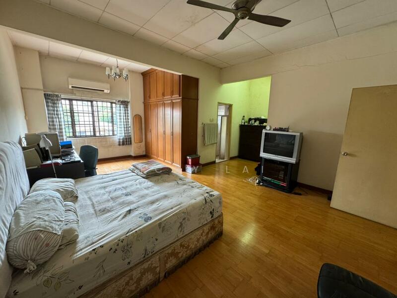 2-storey Terraced House for Sale in Bukit Jelutong (Shah Alam) - Nicky Lai - PropertyGuru.com.my