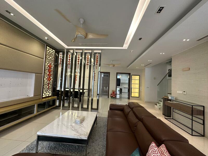 Twin Palms, Sungai Long Living Room