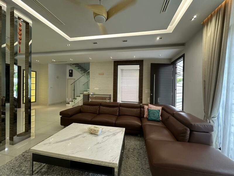 Twin Palms, Sungai Long Living Room
