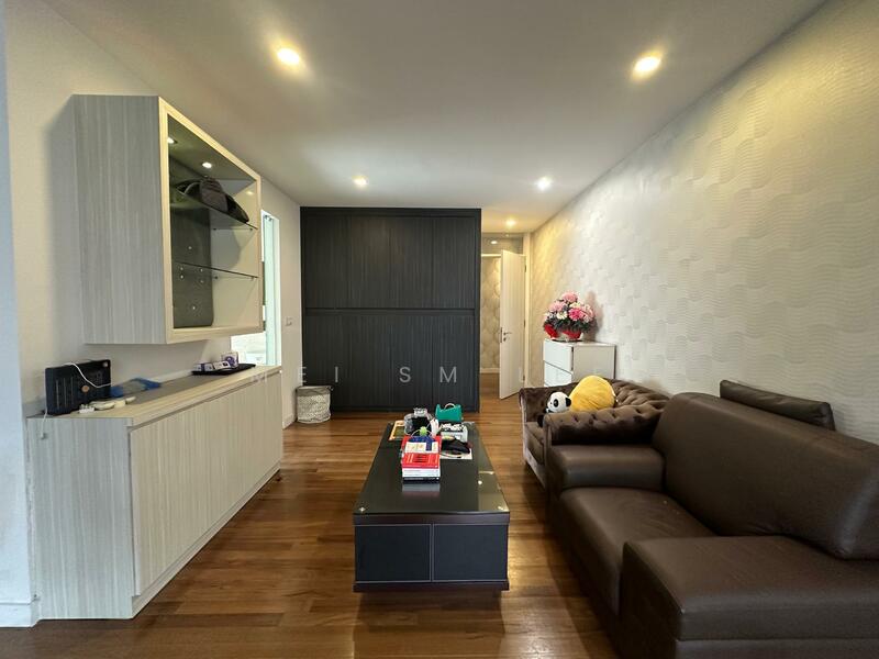 Twin Palms, Sungai Long Living Room