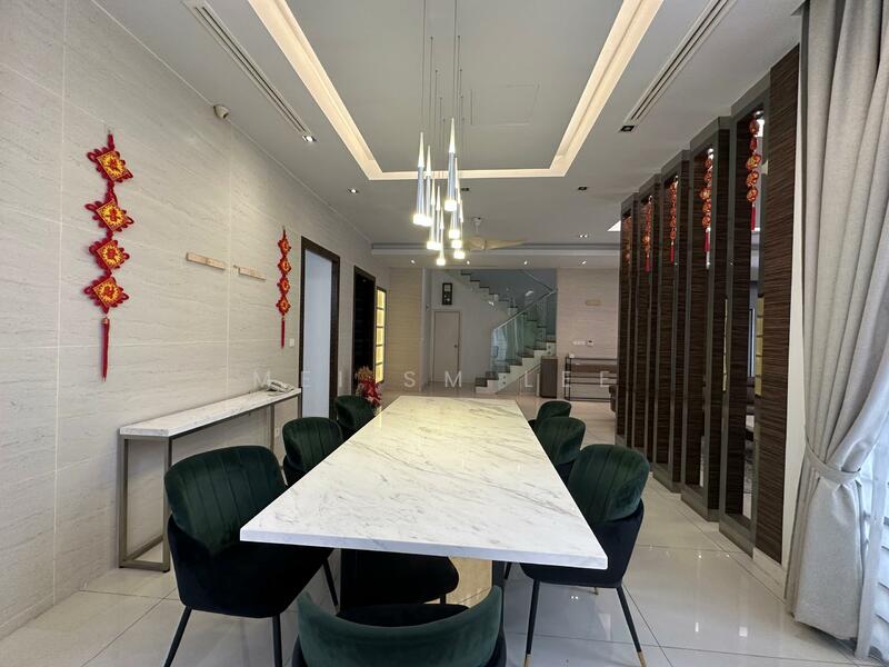 Twin Palms, Sungai Long Dining Room