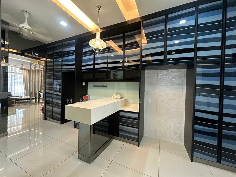 Twin Palms, Sungai Long Kitchen
