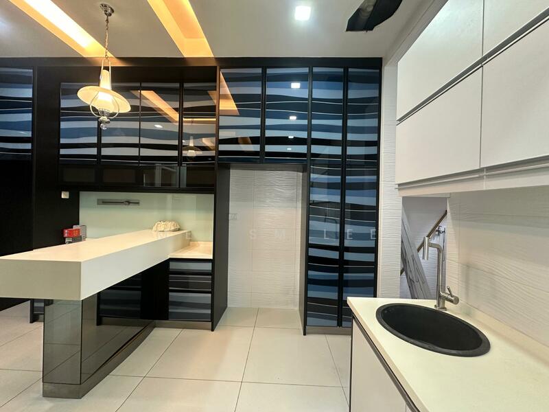 Twin Palms, Sungai Long Kitchen