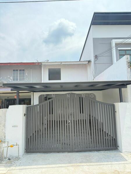 For Sale - Johor Jaya double storey ( renovated )