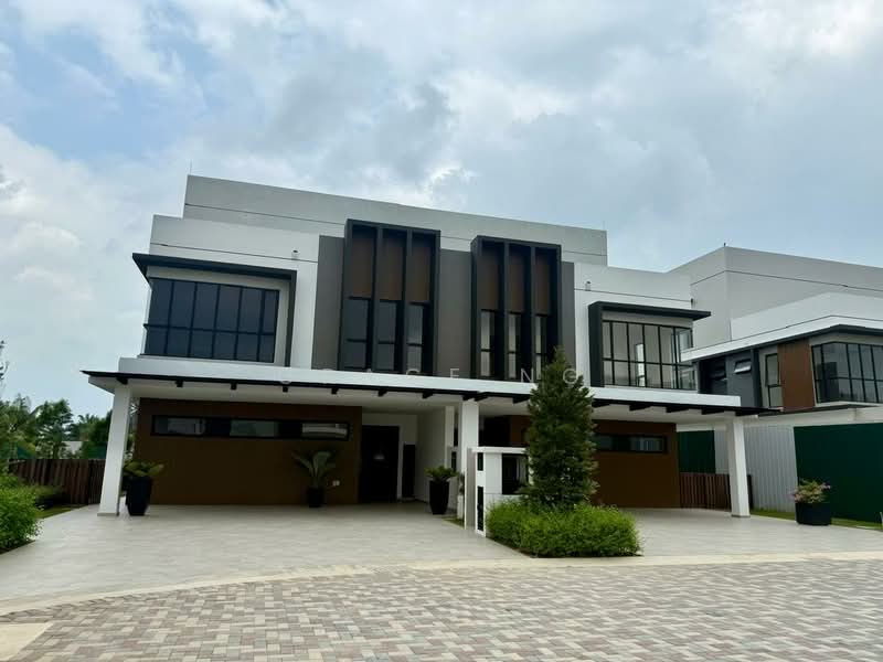 Semi-Detached House for Sale in Leisure Farm (Gelang Patah) - Grace Ng - Exterior - PropertyGuru.com.my