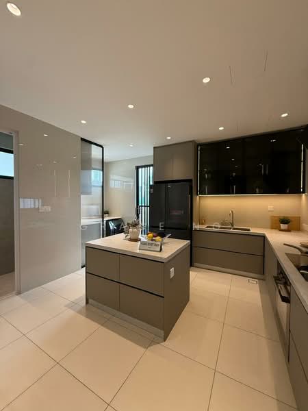 Semi-Detached House for Sale in Leisure Farm (Gelang Patah) - Grace Ng - Kitchen - PropertyGuru.com.my