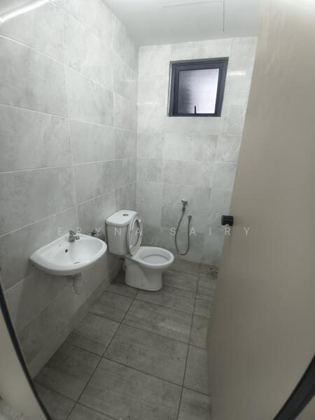 For Rent - Kenwingston Square Garden