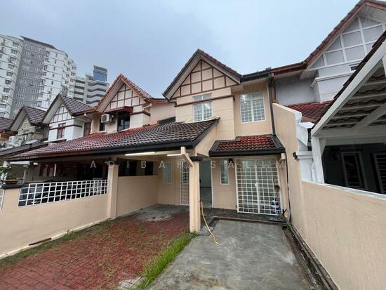 2-storey Terraced House for Sale in Subang Jaya (Selangor) - Adibah Salim