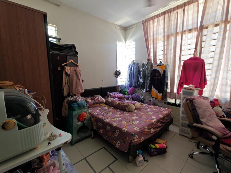 For Sale - Bandar Saujana Putra Jalan SP9