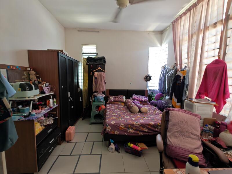 For Sale - Bandar Saujana Putra Jalan SP9
