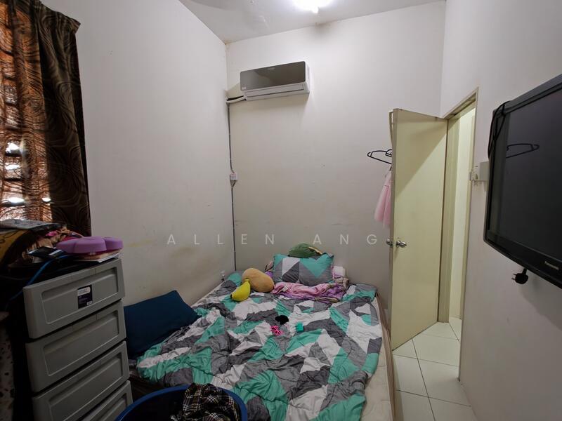 For Sale - Bandar Saujana Putra Jalan SP9