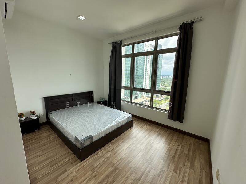 For Rent - Shaftsbury Residence