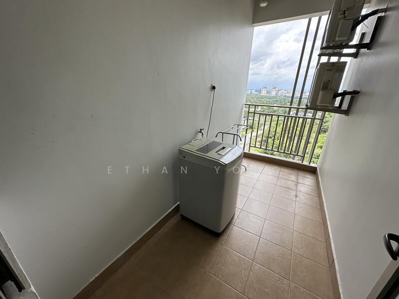 For Rent - Shaftsbury Residence