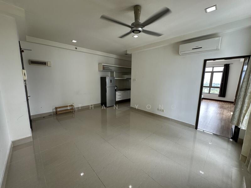 For Rent - Shaftsbury Residence
