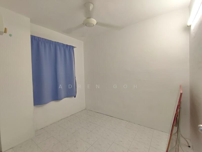 For Rent - Taman Kristal