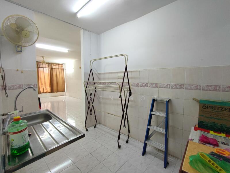 For Rent - Taman Kristal