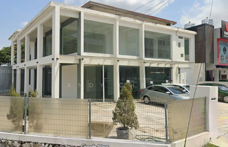 For Rent - Corner Commercial semi D