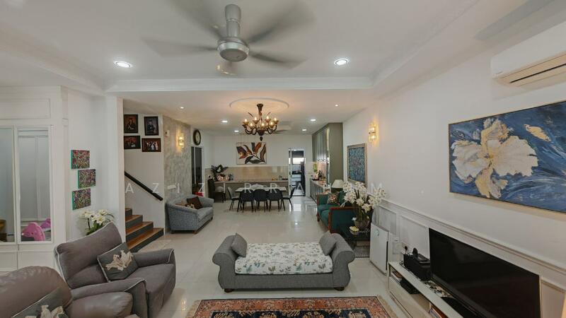Untuk Dijual - 2 and a half Storey Hyperlink Terrace Duta Villa