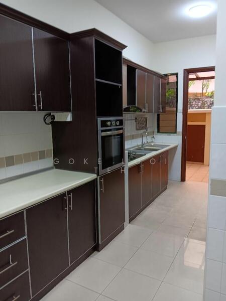 For Rent - Nadia Parkfront