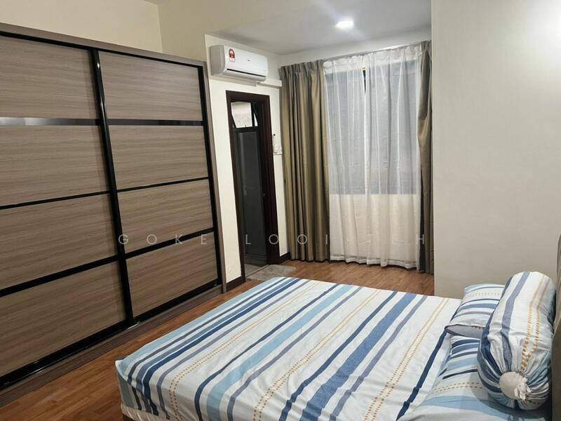 For Rent - Nadia Parkfront