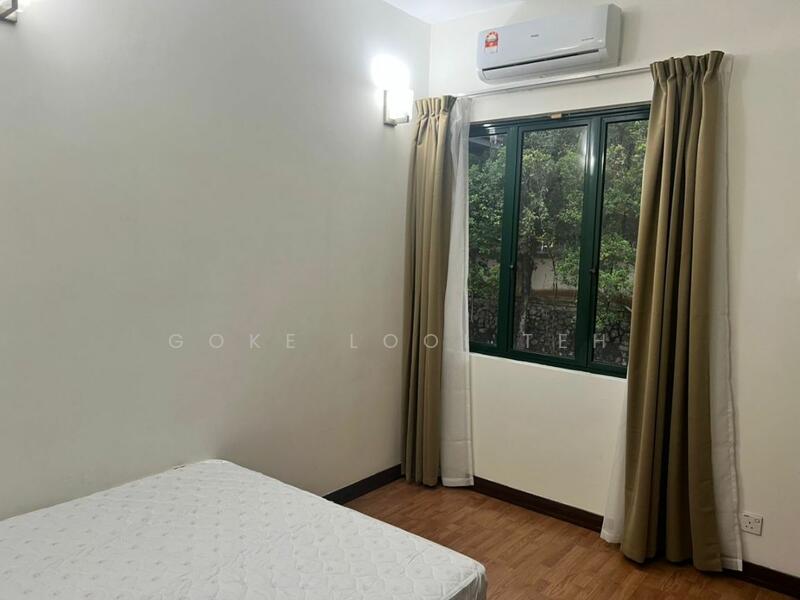 For Rent - Nadia Parkfront