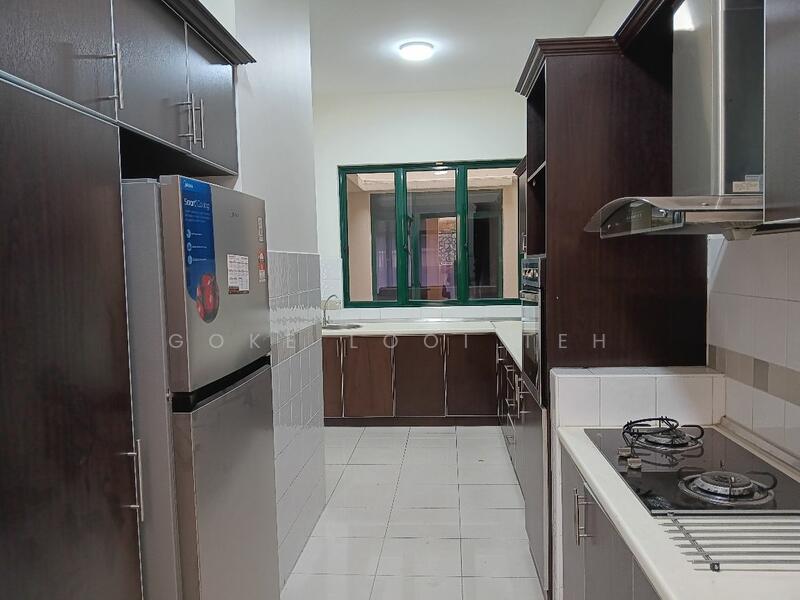 For Rent - Nadia Parkfront