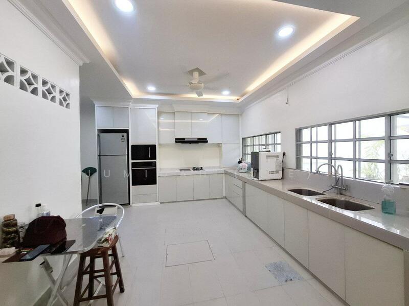 Extra Land Double Storey Terrace Jalan Carey Petaling Jaya